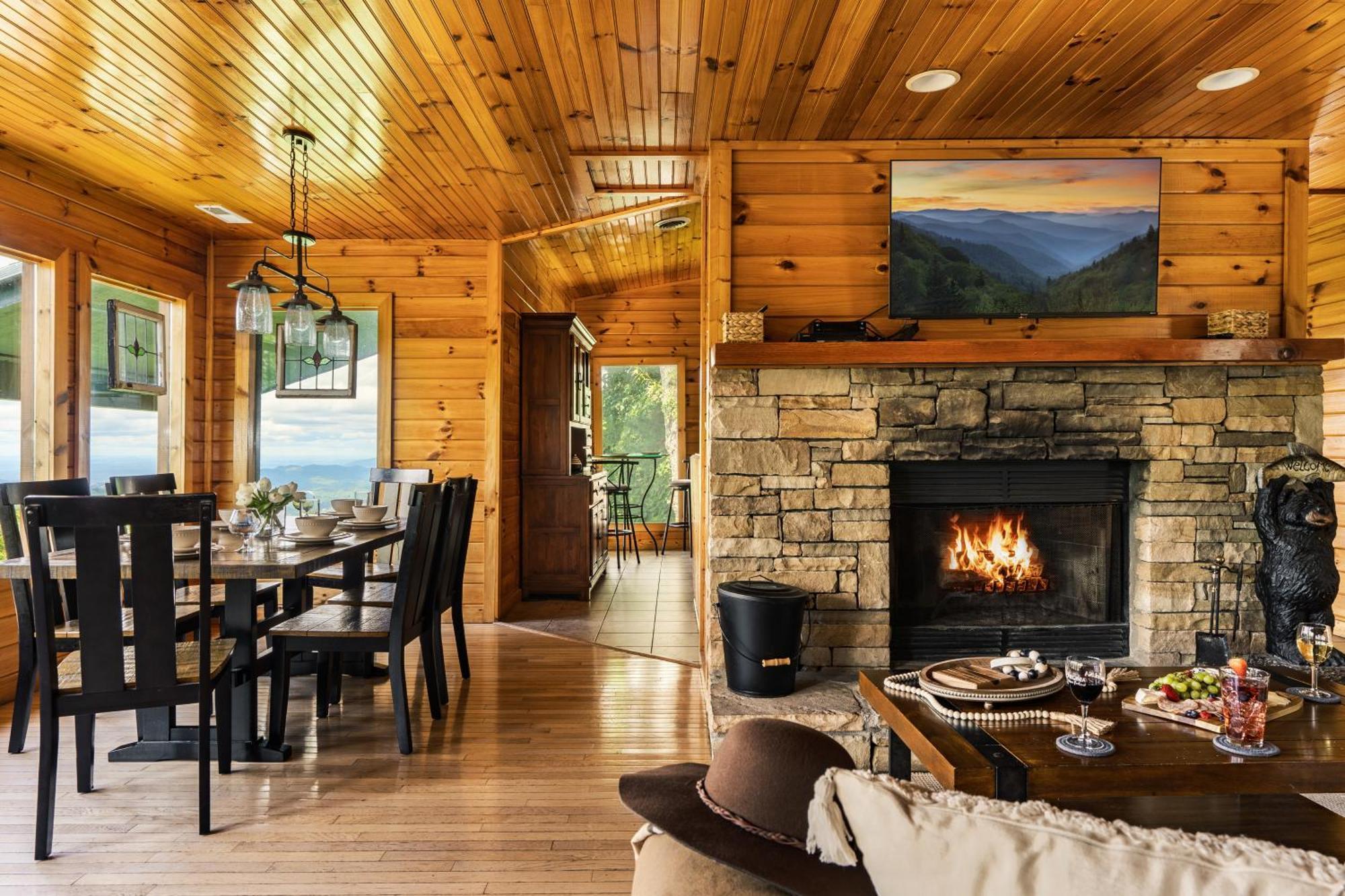 Chalet Elevista - Quaint&private-views-hottub-pooltable-bears-3 Clubhouse Pools *