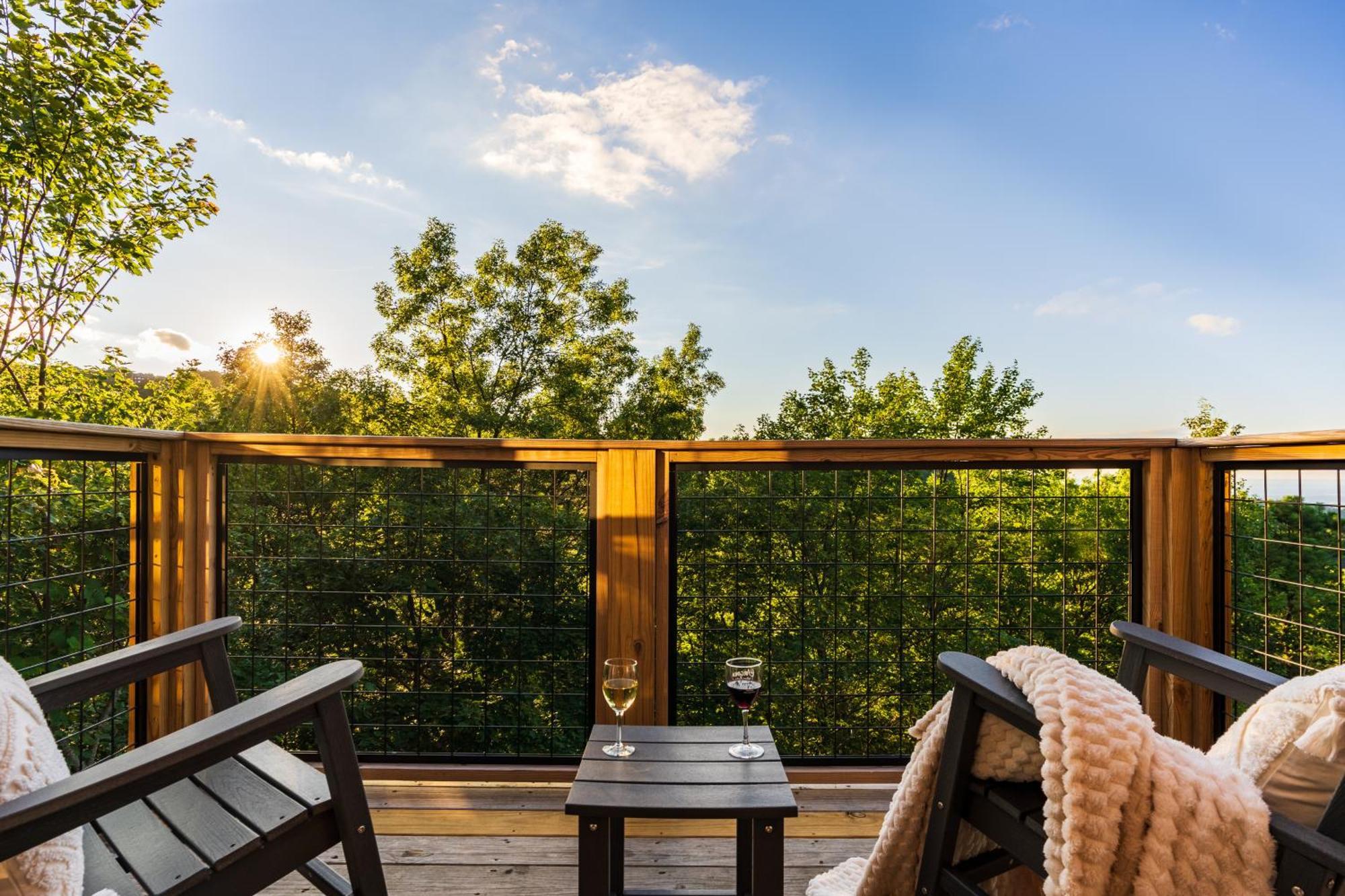 Elevista - Quaint&private-views-hottub-pooltable-bears-3 Clubhouse Pools Chalet *